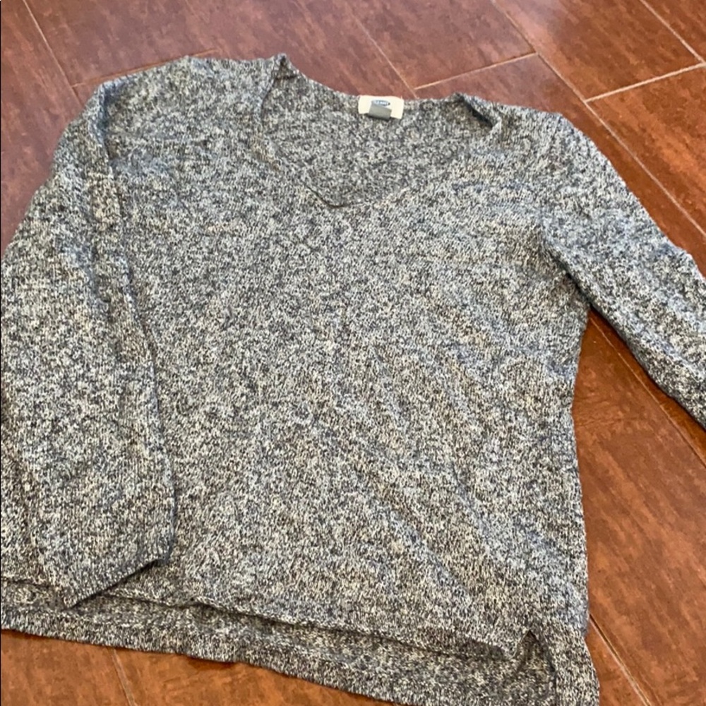 Soft gray old navy knit sweater